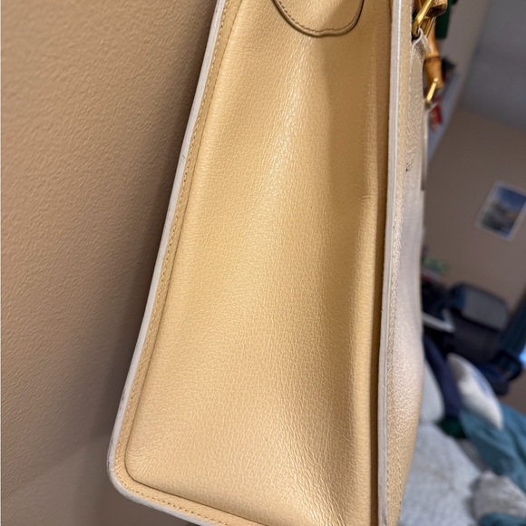 Gucci Ivory Leather Diana Satchel W/ Bamboo Handles W COA (see Photos) - Picture 5 of 14